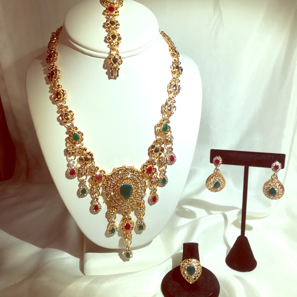 Bibb statement Necklaces